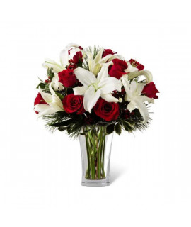 The FTD Holiday Wishes Bouquet